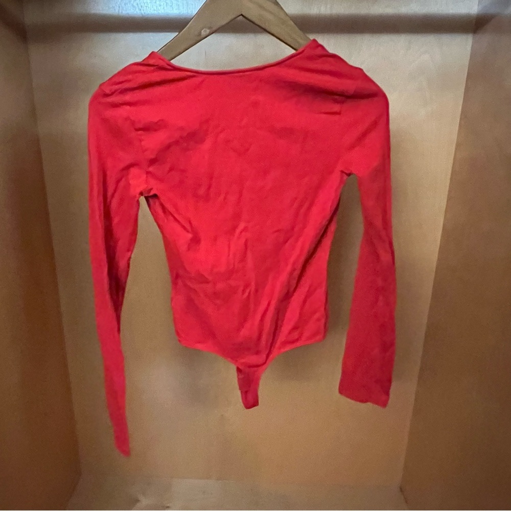 EXPRESS Bodysuit - Picture 2 of 5